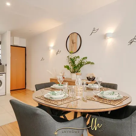 Chaleureux, Lumineux Et Confortable F2 Renove En Plein Coeur De *