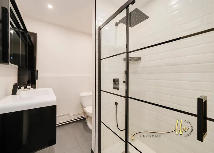 Apartment Chaleureux, Lumineux Et Confortable F2 Renove En Plein Coeur De *